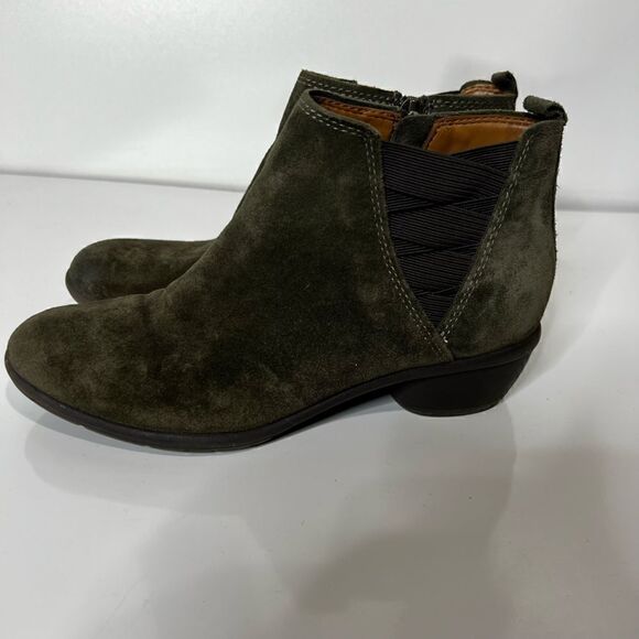 Comfortiva Dark Green Suede Ankle Boots - Picture 1 of 8